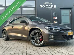Bruin Gebruikt 2015 VW Scirocco Highline Coupé | € 11.499 (Super prijs)
