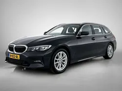 Zwart Gebruikt 2020 BMW 320 Executive Stationwagen | € 24.695 (Goede deal)