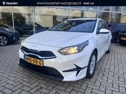 Wit Gebruikt 2025 Kia Ceed Comfort Hatchback | € 25.900 (Eerlijke prijs)