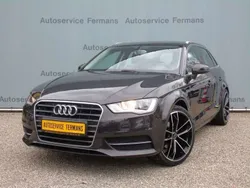Bruin, metallic lak Gebruikt 2013 Audi A3 Sportback Hatchback | € 13.950 (Duur)