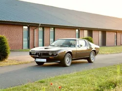 Alfa Romeo Montreal