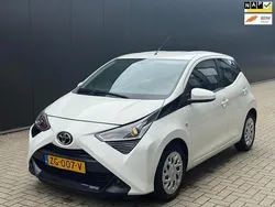 Wit Gebruikt 2019 Toyota Aygo X-play Hatchback | € 7.750 (Goede deal)