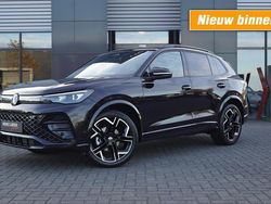 Zwart Gebruikt 2024 VW Tiguan Pro SUV | € 59.750