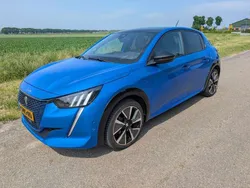 Blauw Gebruikt 2022 Peugeot e-208 GT Hatchback | € 17.950 (Goede deal)