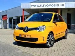 Geel Gebruikt 2023 Renault Twingo Techno Hatchback | € 14.350 (Eerlijke prijs)