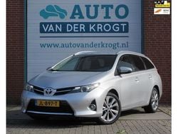 Grijs Gebruikt 2015 Toyota Auris Touring Sports Stationwagen | € 11.495 (Eerlijke prijs)