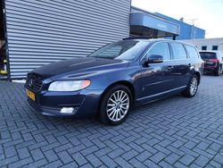 Blauw Gebruikt 2014 Volvo V70 Stationwagen | € 4.250