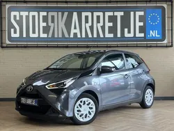 Grijs Gebruikt 2022 Toyota Aygo X-play Hatchback | € 11.750 (Super prijs)