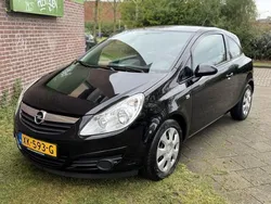 Zwart Gebruikt 2009 Opel Corsa Selection Hatchback | € 2.445 (Eerlijke prijs)