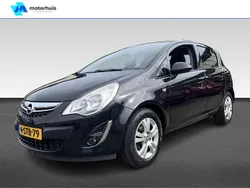 Zwart, metallic lak Gebruikt 2013 Opel Corsa Hatchback | € 6.250 (Eerlijke prijs)