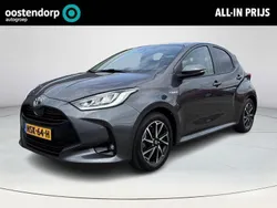 Grijs Gebruikt 2021 Toyota Yaris Hatchback | € 20.440 (Eerlijke prijs)