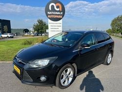 Zwart Gebruikt 2012 Ford Focus Titanium Stationwagen | € 1.995