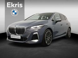 Grijs, metallic lak Gebruikt 2024 BMW 220 Active Tourer M Sport MPV | € 42.900 (Eerlijke prijs)