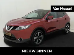 Rood Gebruikt 2017 Nissan Qashqai N-Connecta SUV | € 16.440 (Eerlijke prijs)
