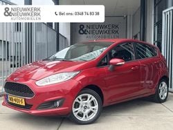 Rood Gebruikt 2016 Ford Fiesta Style Hatchback | € 8.249 (Goede deal)