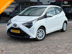 Wit Gebruikt 2021 Toyota Aygo X-play Hatchback | € 9.900 (Eerlijke prijs)