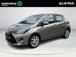 Bruin Gebruikt 2015 Toyota Yaris Hatchback | € 14.445 (Eerlijke prijs)