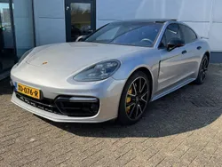 Grijs, metallic lak Gebruikt 2017 Porsche Panamera Turbo Sedan | € 63.800