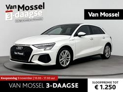 Wit Gebruikt 2022 Audi A3 Sportback Competition Hatchback | € 31.900 (Eerlijke prijs)