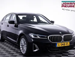 Zwart, metallic lak Gebruikt 2021 BMW 530e Comfort Edition Sedan | € 39.900 (Super prijs)