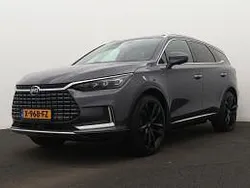 Grijs metallic Gebruikt 2023 BYD Tang SUV | € 46.945