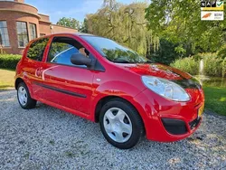Rood Gebruikt 2008 Renault Twingo Hatchback | € 1.650 (Goede deal)