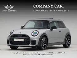 Groen, metallic lak Gebruikt 2025 Mini John Cooper Works Hatchback | € 47.301 (Duur)