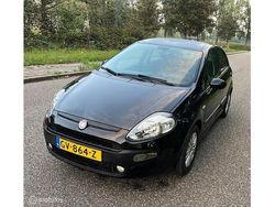 Zwart Gebruikt 2015 Fiat Punto Evo Lounge Hatchback | € 4.550 (Goede deal)