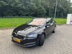 Zwart Gebruikt 2021 Skoda Superb Business Line Sedan | € 24.490 (Eerlijke prijs)