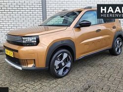 Bruin Nieuw 2025 Fiat Grande Panda La Prima Hatchback | € 25.950 (Super prijs)