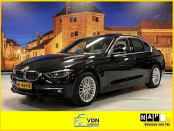 Zwart Gebruikt 2015 BMW 330e Luxury Line Sedan | € 12.950 (Iets duurder)