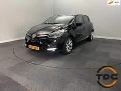 Zwart Gebruikt 2020 Renault Clio V Intens Hatchback | € 10.999 (Eerlijke prijs)