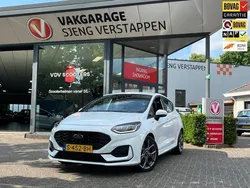 Wit Gebruikt 2023 Ford Fiesta ST-Line Hatchback | € 18.895 (Eerlijke prijs)