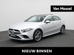 Grijs, metallic lak Gebruikt 2020 Mercedes A250 Business Hatchback | € 29.400 (Eerlijke prijs)