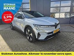 Gris rafale (grijs metallic) Gebruikt 2023 Renault Mégane Evolution Hatchback | € 28.900 (Eerlijke prijs)