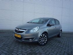 Bruin Gebruikt 2010 Opel Corsa Edition Hatchback | € 4.750 (Iets duurder)