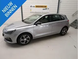 Grijs Gebruikt 2021 Hyundai i30 Comfort Hatchback | € 16.450 (Eerlijke prijs)