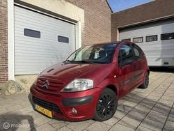 Rood Gebruikt 2008 Citroën C3 Prestige Hatchback | € 1.495 (Eerlijke prijs)