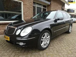 Zwart, metallic lak Gebruikt 2008 Mercedes E280 Classic Stationwagen | € 6.900