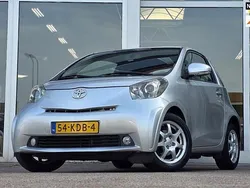 Grijs Gebruikt 2009 Toyota iQ Hatchback | € 3.394 (Eerlijke prijs)