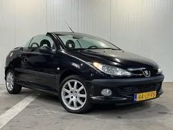 Zwart Gebruikt 2003 Peugeot 206 CC Cabriolet | € 1.750 (Eerlijke prijs)