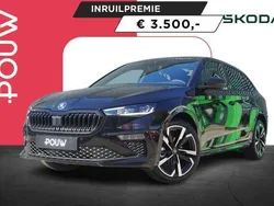 Zwart, metallic lak Nieuw 2025 Skoda Scala Monte Carlo Hatchback | € 39.950 (Duur)