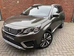 Grijs Gebruikt 2017 Peugeot 5008 Allure MPV | € 23.750