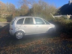 Grijs Gebruikt 2006 Opel Meriva Enjoy MPV | € 1.000 (Goede deal)