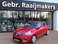 Rood Gebruikt 2019 Renault Clio IV Zen Hatchback | € 5.900 (Goede deal)