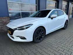Wit Gebruikt 2018 Mazda 3 Hatchback | € 15.950 (Eerlijke prijs)
