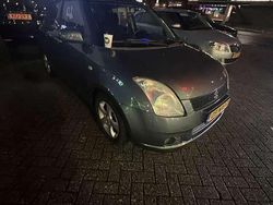 Grijs Gebruikt 2007 Suzuki Swift Hatchback | € 3.000 (Eerlijke prijs)