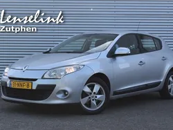Grijs Gebruikt 2010 Renault Mégane III Dynamique Hatchback | € 6.445 (Iets duurder)