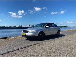 Grijs Gebruikt 2002 Audi A4 Exclusive Sedan | € 2.000 (Eerlijke prijs)