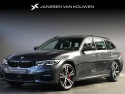 Grijs Gebruikt 2022 BMW 330e Stationwagen | € 38.885 (Duur)